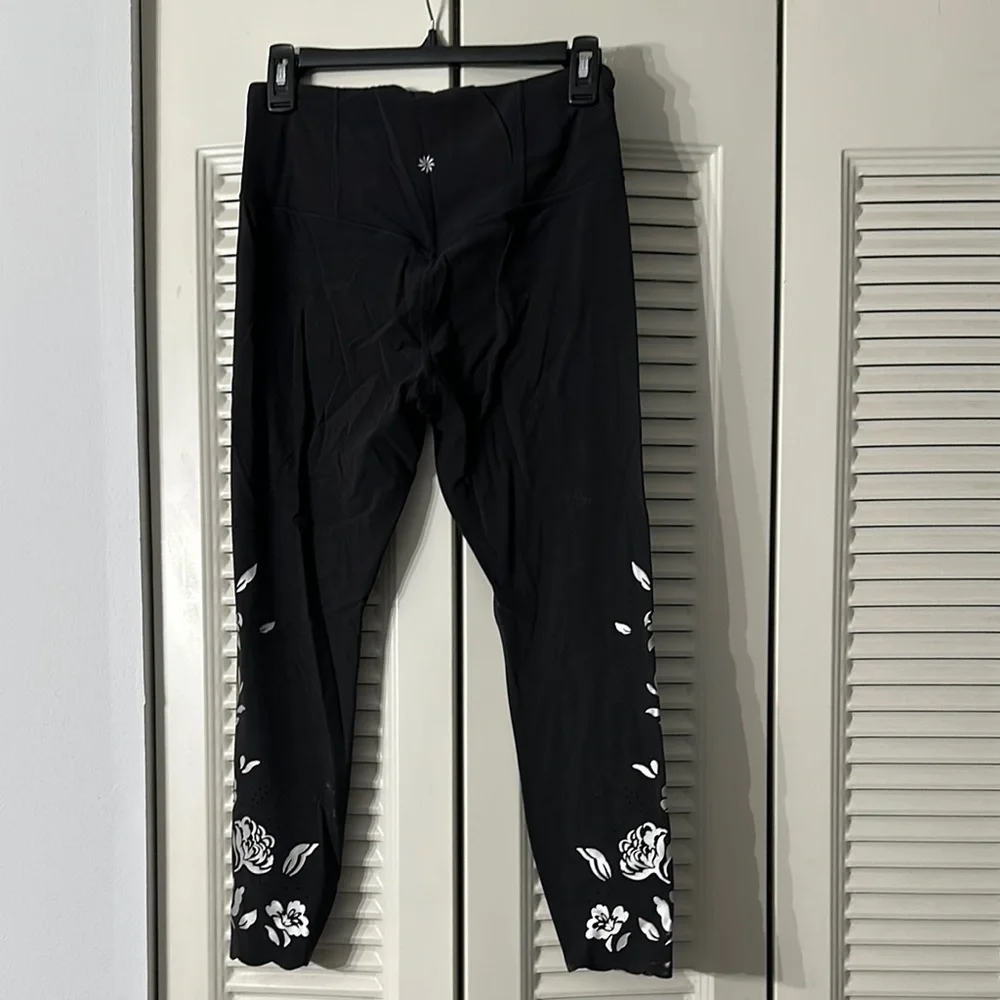 Black Athleta Leggings with White Floral Design (5) - Picture 2 of 3